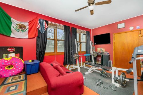 2674 Decatur St, Gary IN 46405-1415 exterior