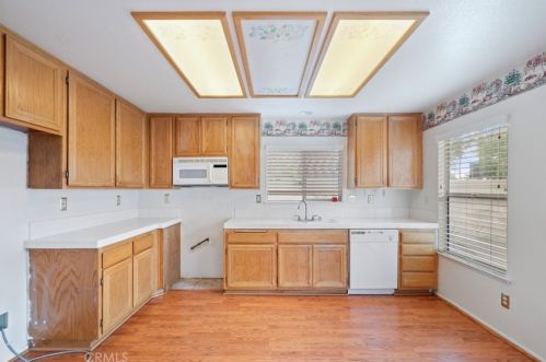 145 Cape Elizabeth Way, Riverside CA  92506-6180 exterior