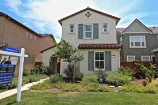 210 Moraga St, Tracy, CA 95391-1185