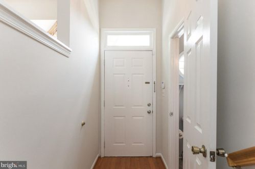 7923 Gunston Woods Pl, Lorton, VA 22079-2331