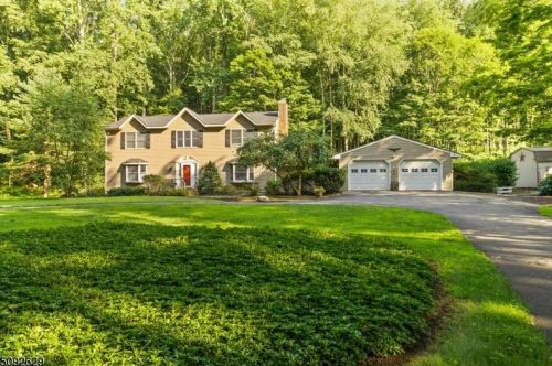 9 Kill Rd, Columbia, NJ 07832-2506