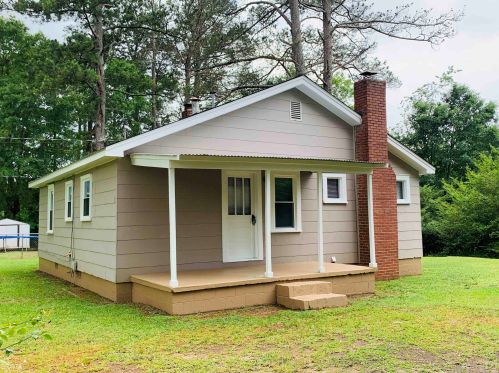 8 Ozmore St, Newnan, GA 30263-1038
