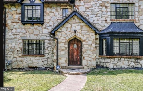 3 Kensington Ave, Trenton, NJ 08618-3327