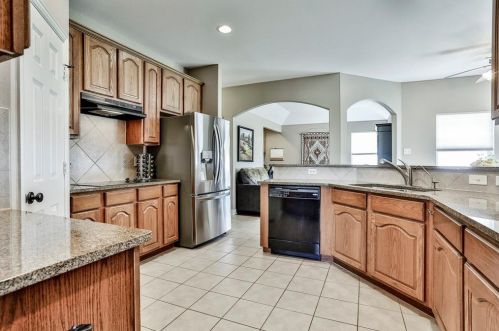 4233 San Pedro Ct, Fort Worth TX  76179-6802 exterior