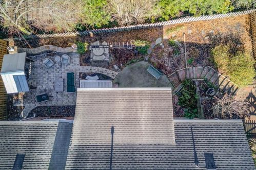 2721 Log Cabin Dr, Atlanta GA  30339-1546 exterior