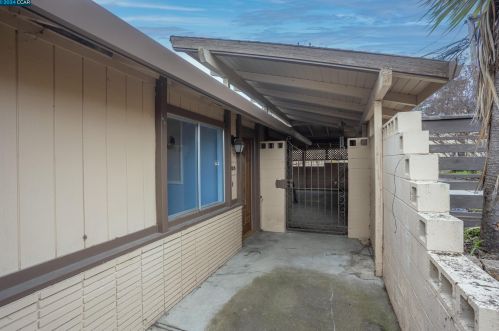 2805 Grant St, Concord CA  94520-4653 exterior