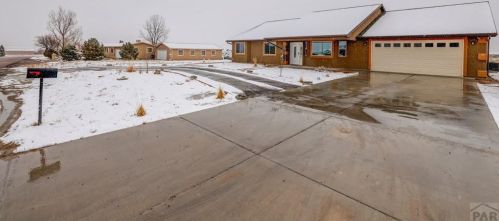 466 Archdale Dr, Pueblo, CO 81007-1590
