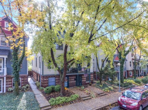 4721 Woodlawn Ave, Chicago, IL 60615-1900
