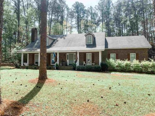 101 Elliswood Dr, Statesboro, GA 30458-9113