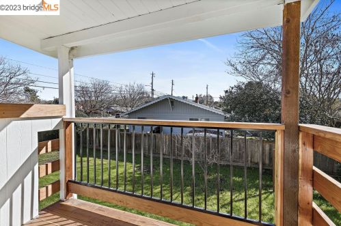 1005 Oak Grove Rd, Concord CA  94518-3004 exterior