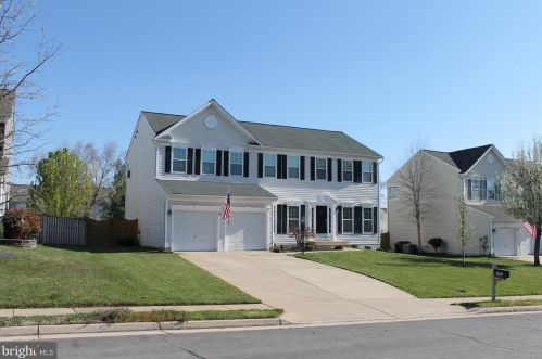 8883 Tenbury Ct, Bristow, VA 20136-2016