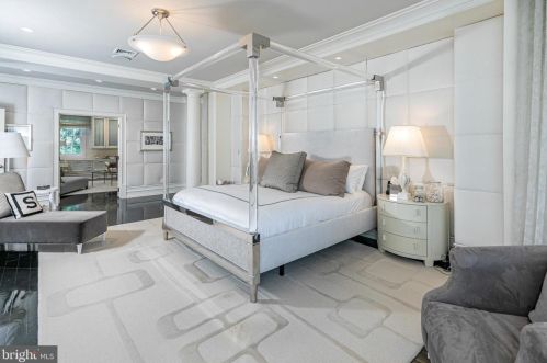 110 Brooks Bnd, Princeton NJ  08540-7545 exterior