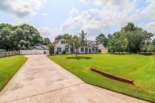 105 Covey Run Ct, Warner Robins, GA 31088