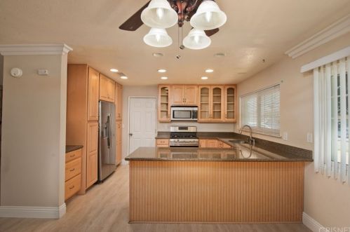 1189 Lundy Dr, Simi Valley, CA 93065-4231