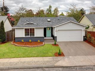 616 Myrtlewood Pl, Damascus, OR 97080