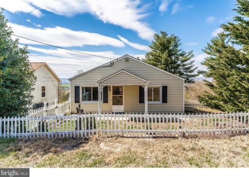 6819 Vale Summit Ln, Middletown MD  21769-6637 exterior