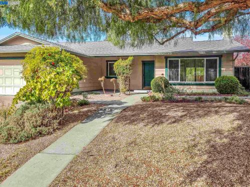 2684 Wellingham Dr, Livermore, CA 94551-1746