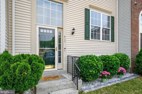417 Sparkleberry Ter, Leesburg, VA 20176-4053