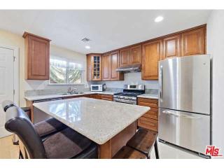 1568 Beverly Glen Blvd, Los Angeles CA  90077-3130 exterior