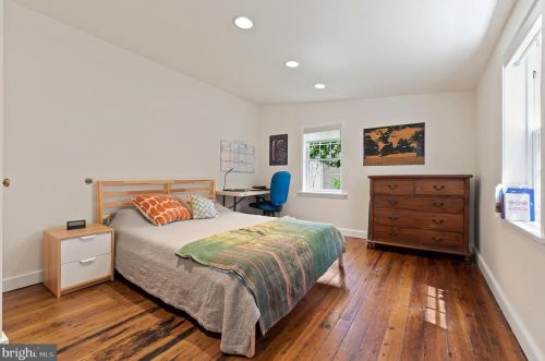 413 10th St, Philadelphia PA 19148-5006 exterior