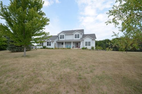 126 Jansen Ave, Hanover, MN 55341-4002