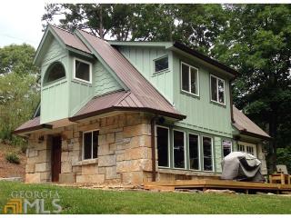 3572 Ridge Dr, Gainesville, GA 30501-9606