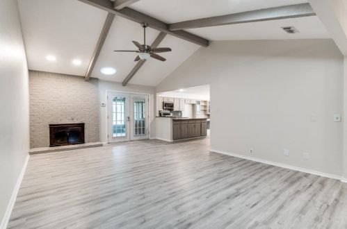 2904 Bluebonnet Ln, Bedford, TX 76021-2714