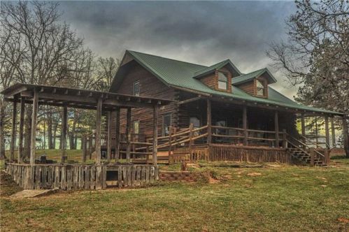 31292 Highland Rd, Tecumseh, OK 74873-6540