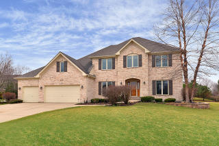 419 Avena Ct, Naperville, IL 60565-1353