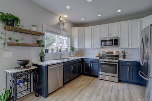 24732 Wyoming Cir, Aurora, CO 80018-6061