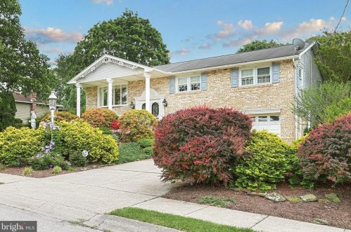 2576 Audlyn Dr, York, PA 17408-4202