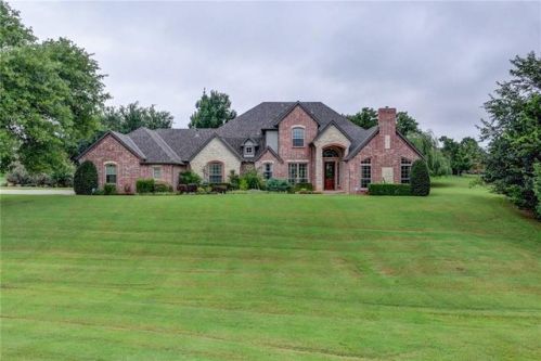 4201 Caliburn Pkwy, Edmond, OK 73034-4059