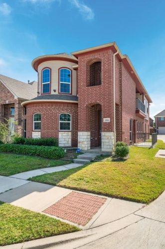 1004 Alyssa Ln, Carrollton TX  75006-1535 exterior