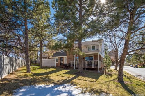 7162 Poplar St, Englewood CO  80112-1636 exterior