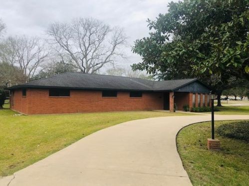 2022 Avenue J, Danbury, TX 77534-8896