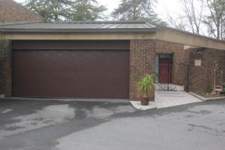 615 Knoll Dr, Dalton, GA 30720-3706