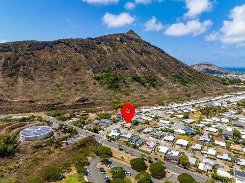 909 Aipo St, Honolulu HI  96825-2521 exterior