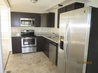 336 Bradford Ave, Norfolk, VA 23505-2312