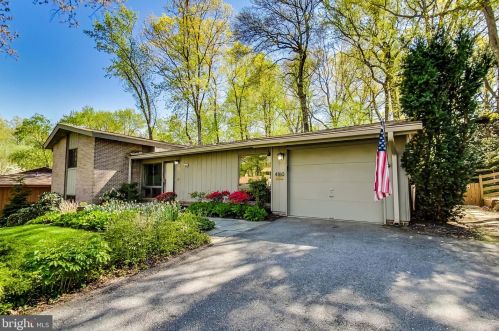 4160 Elizabeth Ln, Annandale, VA 22003-3648