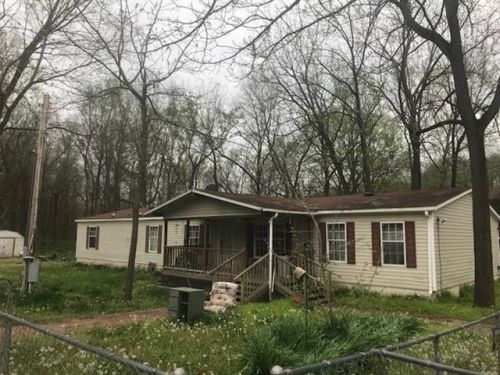 306 Walnut St, Lone Elm, MO 65237-1235