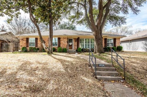 9528 Brentgate Dr, Dallas TX  75238-1812 exterior