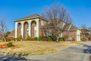 2601 Wilderness Ct, Wichita, KS 67226-2137