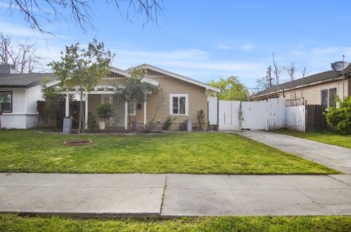 430 Rosedale Ave, Modesto, CA 95351-3228