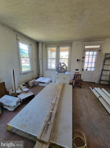 1123 Harrisburg Pike, Carlisle PA  17013-1618 exterior