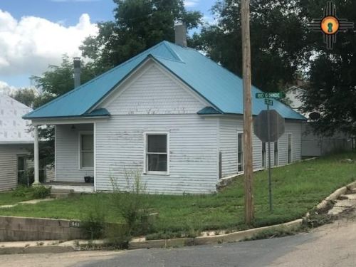 645 Rio Grande Ave, Colfax, NM 87740-3952