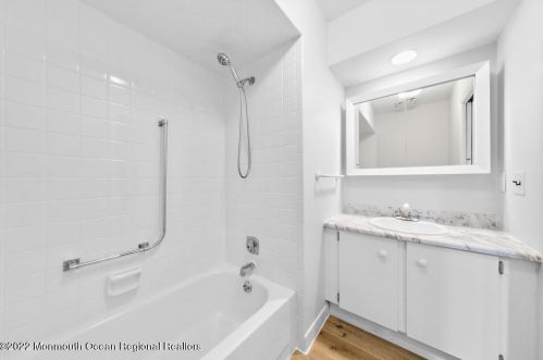 23 Manchester Ct, Tinton Falls NJ 07701-5490 exterior