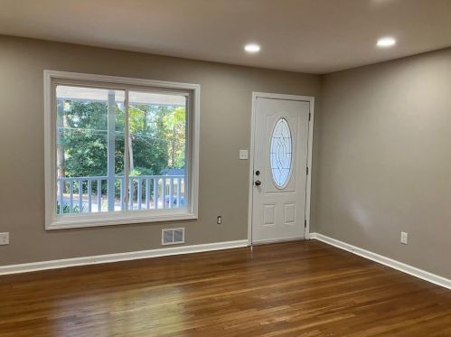1367 Carolyn Dr, Atlanta GA  30329-3546 exterior