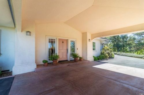 12801 Valley View Dr, Ukiah, CA 95482-8854