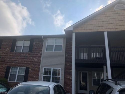 1016 Westbrook Ct, High Point NC  27263-2855 exterior