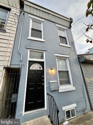 2605 Coral St, Philadelphia, PA 19125-1409